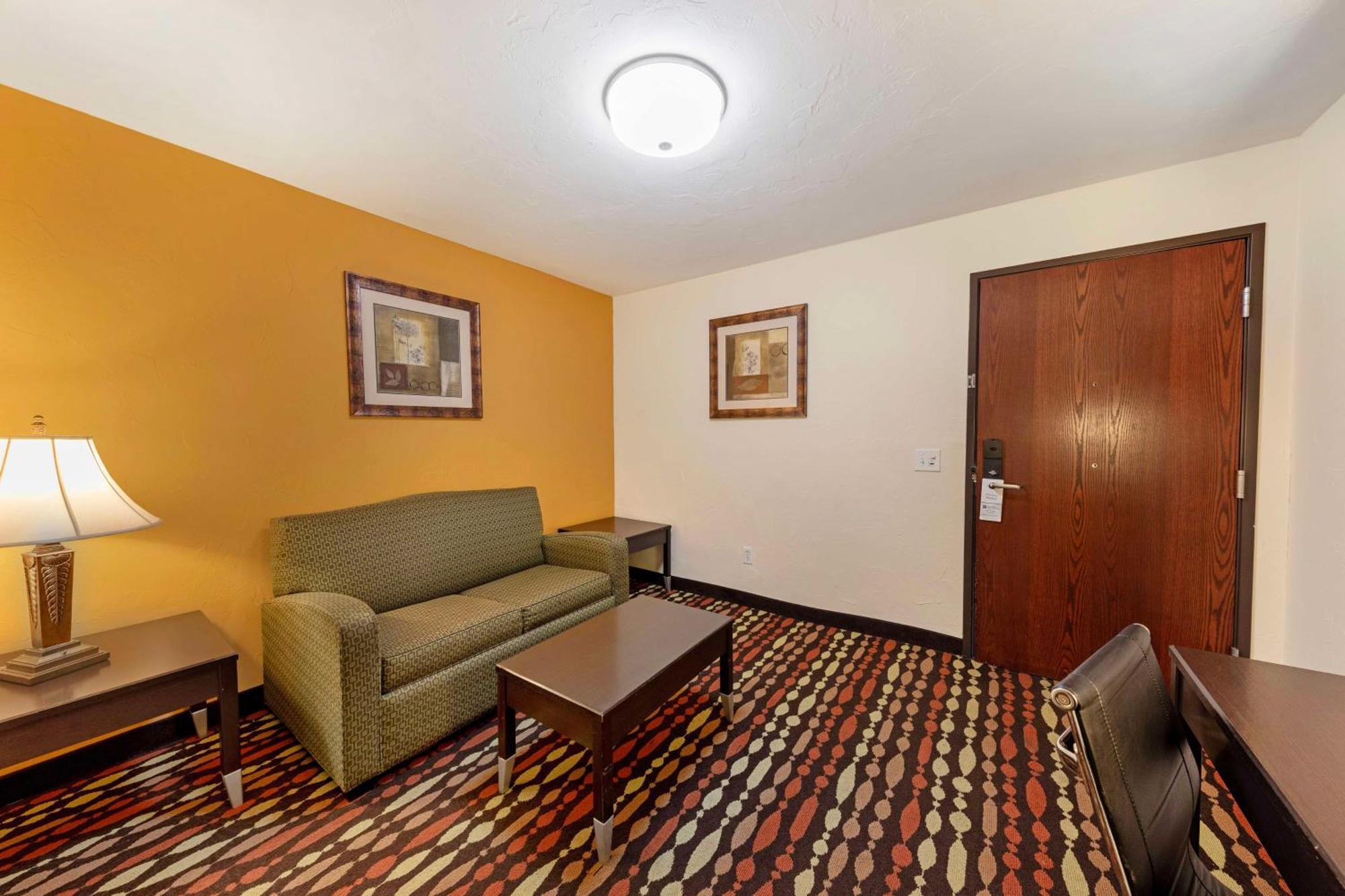 Best Western Greentree Inn & Suites Moore Exteriér fotografie