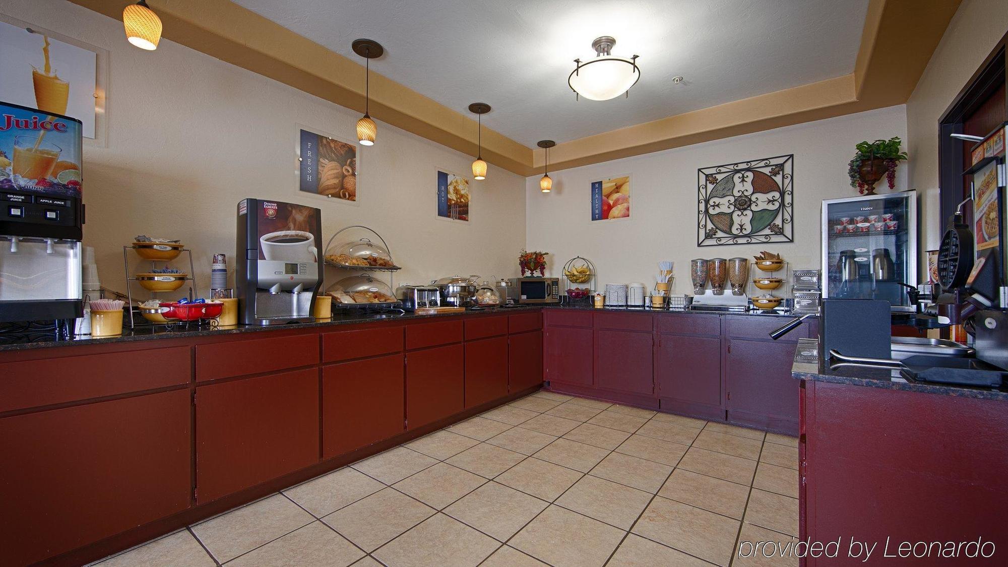 Best Western Greentree Inn & Suites Moore Exteriér fotografie
