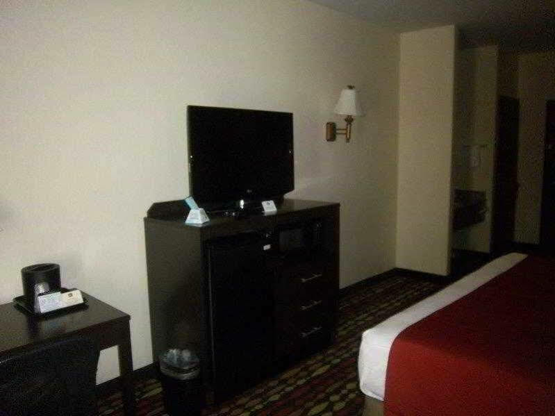 Best Western Greentree Inn & Suites Moore Exteriér fotografie